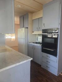 1989 Hillcrest Mobile Home