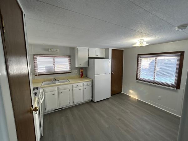 1977 Harmony mobile Home