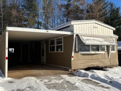 Mobile Home at 1300 Michigan Avenue, Site # 10 Iron Mountain, MI 49801