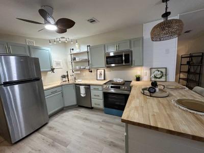 Photo 7 of 28 of home located at 255 NW 40th Ave Lot 53 Ocala, FL 34482