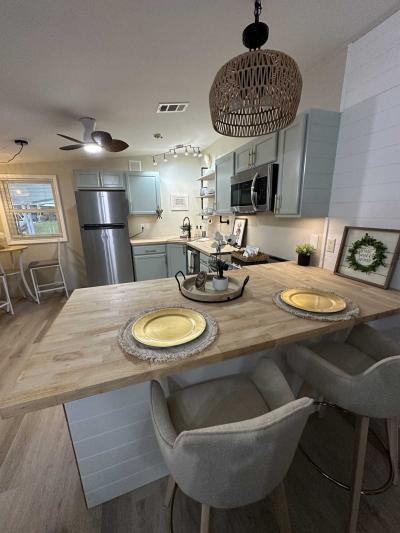 Photo 9 of 28 of home located at 255 NW 40th Ave Lot 53 Ocala, FL 34482