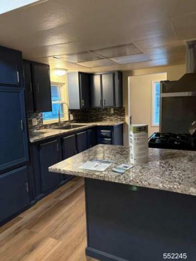 Mobile Home at Shadow Lake Mobile Home Park 5100 N Highway 99 Spc 194 Stockton, CA 95212