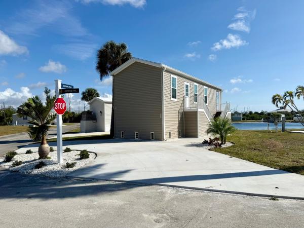 2025 Champion Trinity RH1371C Mobile Home