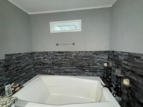 2017 OAK CREEK HOMES YES! HOME Mobile Home