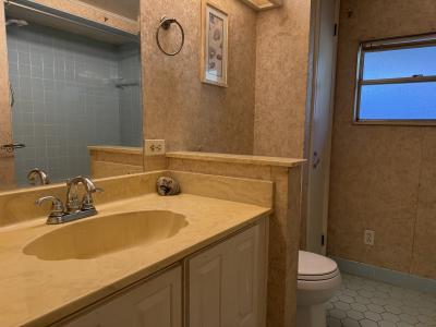 Photo 4 of 17 of home located at 1703 Magnolia Ave, Lot #D-12 South Daytona, FL 32119