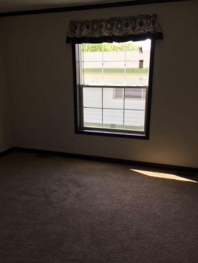 Photo 5 of 9 of home located at 61 Meadowlark Lane Beecher, IL 60401