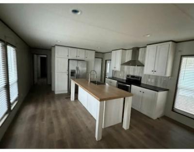 Photo 3 of 11 of home located at 7400 Glen Leaf Dr., #108 Shreveport, LA 71129