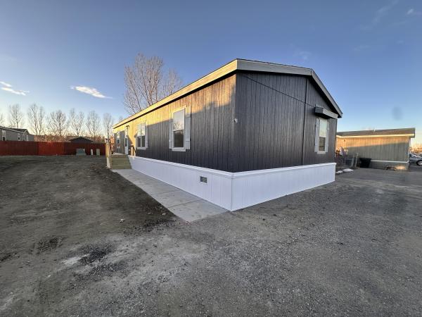 2025 Cavco-Nampa Mobile Home For Rent