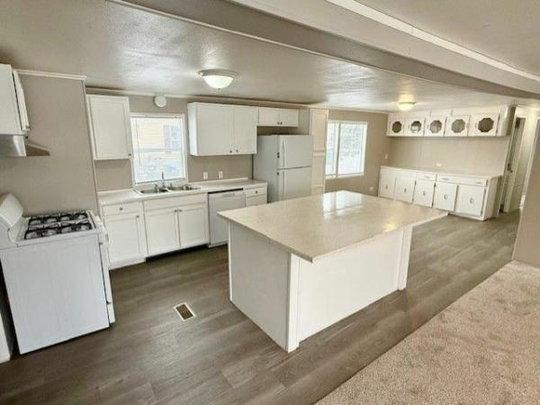 1980 New Yorker Homes Mobile Home For Sale