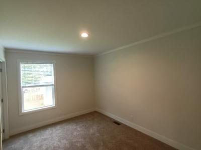 Photo 4 of 5 of home located at 717 Quail Circle McDonough, GA 30253