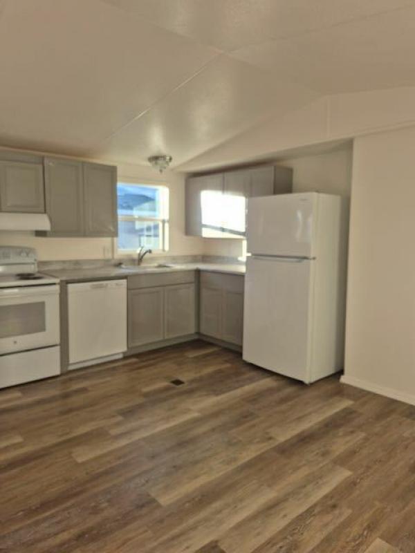 1999 Oakwood Mobile Home For Sale