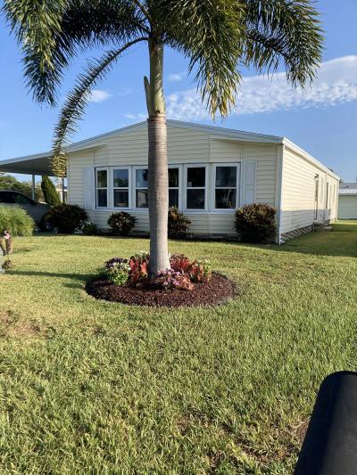 Photo 2 of 19 of home located at 492 Montego Bay Dr. Lot 110 Lake Wales, FL 33859