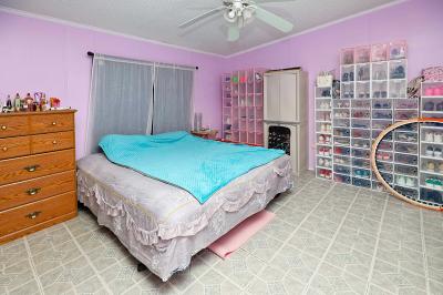 Mobile Home at 11300 Rexmere Blvd, #32/17-Pl Fort Lauderdale, FL 33325