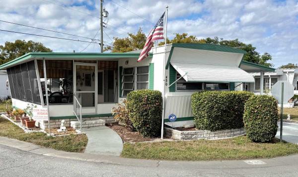 Photo 1 of 2 of home located at 16416 Us 19 N. Clearwater, FL 33764