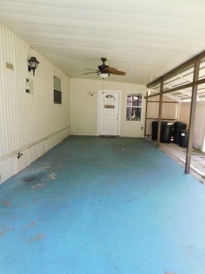 Photo 2 of 39 of home located at 38330 Overbrook Blvd. Zephyrhills, FL 33541