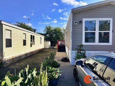 Photo 3 of 46 of home located at 1761 Sunburst Drive Apopka, FL 32703