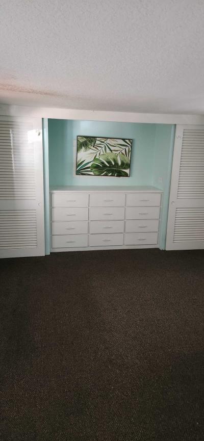 Photo 4 of 7 of home located at 2931 Plumosa Lane West Palm Beach, FL 33403