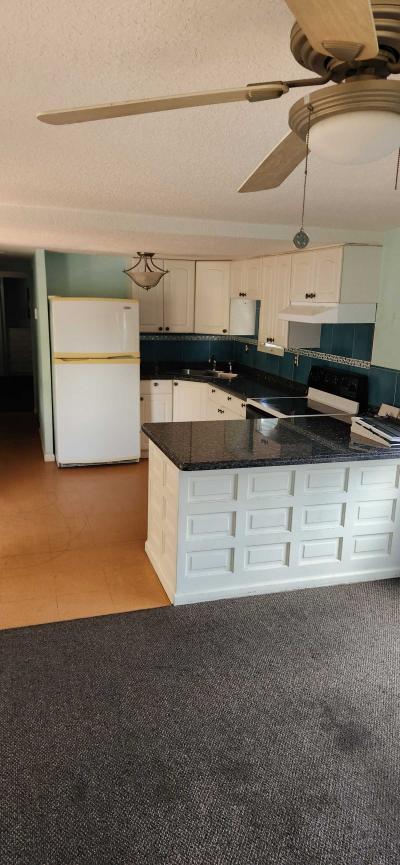 Photo 5 of 7 of home located at 2931 Plumosa Lane West Palm Beach, FL 33403