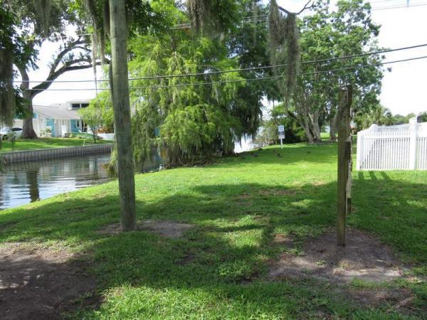 1975 OakP Manufactured Home