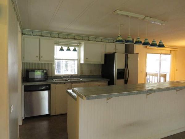 1975 OakP Manufactured Home