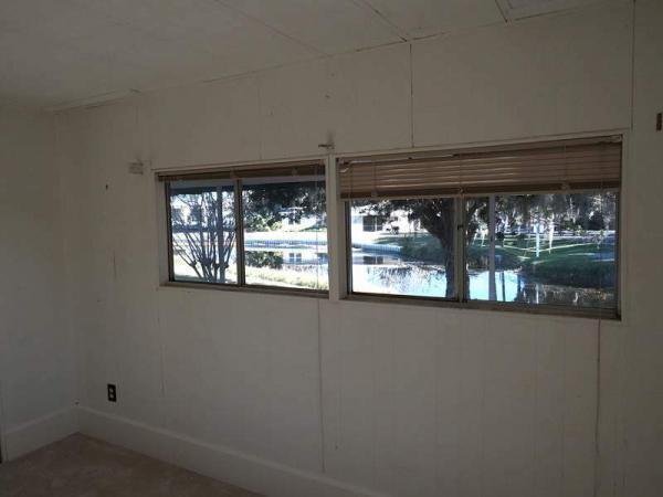 1975 OakP Manufactured Home