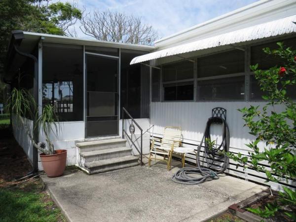 1975 OakP Manufactured Home