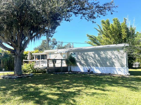 2004 MERI Mobile Home For Sale