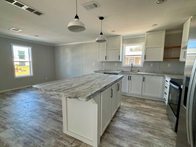 Photo 5 of 19 of home located at 2737 Pier Dr Ruskin, FL 33570