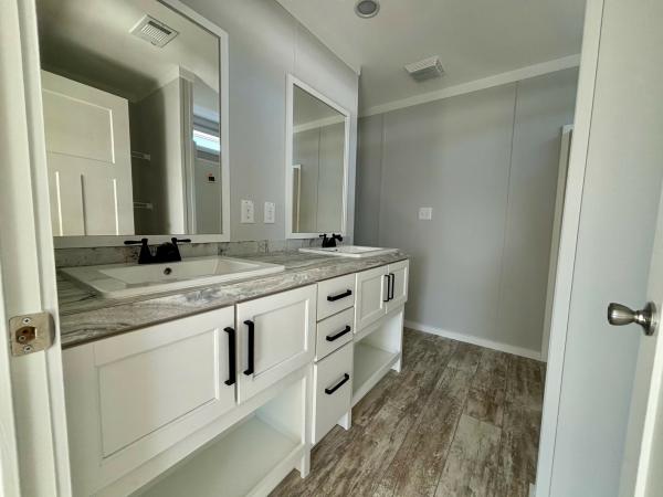 2025 Cavco 340CS28523A Mobile Home