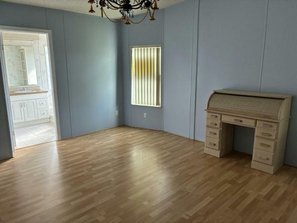 1993 Glenhill hs Manufactured Home