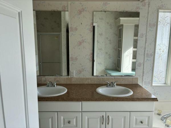 1993 Glenhill hs Manufactured Home