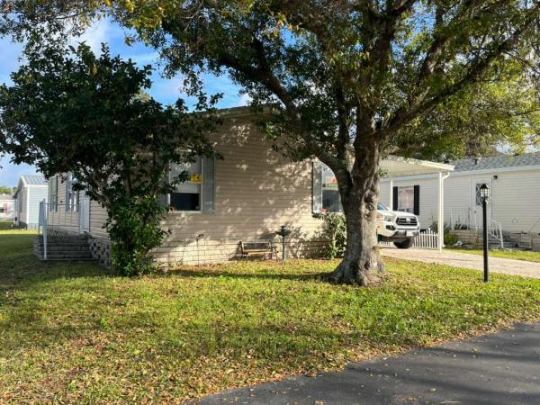 2001  Mobile Home For Sale