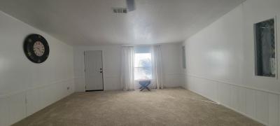 Photo 4 of 16 of home located at 5898 Hog Snapper Lane Orlando, FL 32822