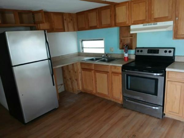 Photo 1 of 2 of home located at 27 Forest Lane Largo, FL 33773