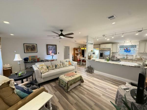 1986 Palm Harbor HS Manufactured Home