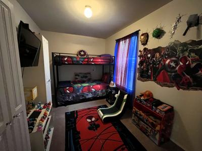 Photo 5 of 14 of home located at 5106 Gatwick Ct Sterling Heights, MI 48310