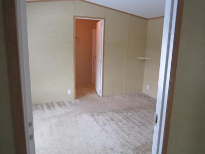 Photo 3 of 6 of home located at 5001 South Ave Lot 247 Toledo, OH 43615