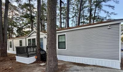Mobile Home at 1207 Cresthill Huntsville, TX 77340