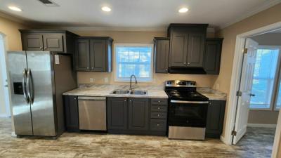 Photo 2 of 22 of home located at 6539 Townsend Rd, #305 Jacksonville, FL 32244