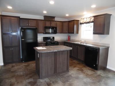 Mobile Home at 4105 Deerun Ln Muskegon, MI 49442