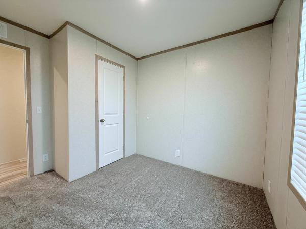 2025 Clayton-Wakarusa Mobile Home