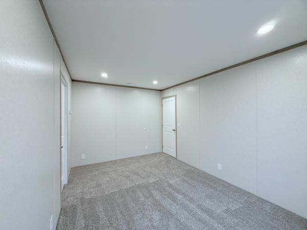 2025 Clayton-Wakarusa Mobile Home