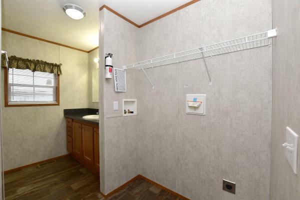 EAGLE RIVER LC-44S373  Home