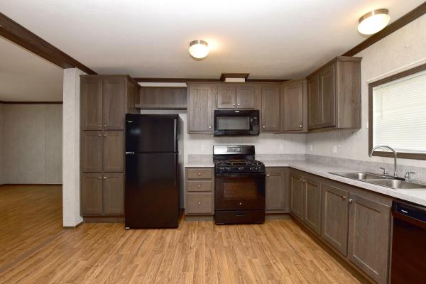 2021 Eagle River LC-52J158-LTD  Home