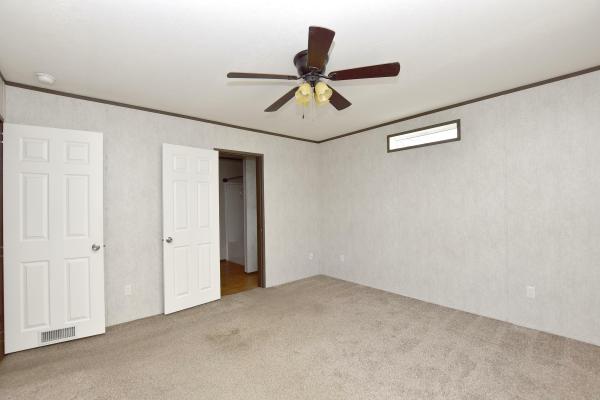 2021 Eagle River LC-52J158-LTD  Home