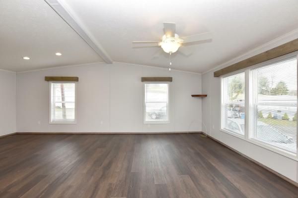 2019 Clayton M6CFT24483BH19  Home