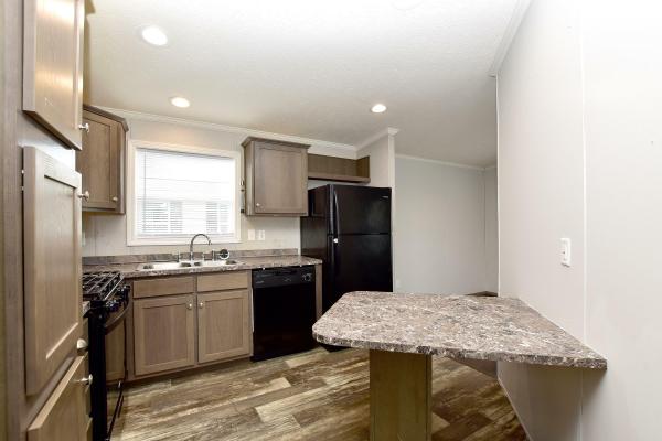 2019 Clayton M6CFT24483BH19  Home