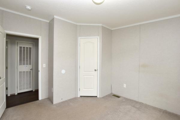 2019 Clayton M6CFT24483BH19  Home