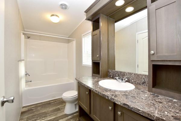 2019 Clayton M6CFT24483BH19  Home