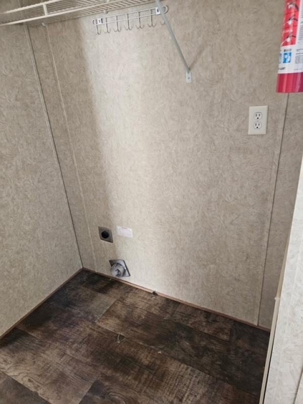 2016 COLONY A1738A  Home